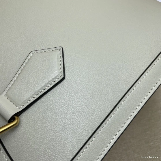 First bag ru Diana small tote Gucci bag 0722